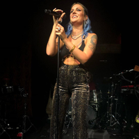 tove lo 62193612_1083001695239067_4222909270133875125_n-YXvecZ4Q.jpg